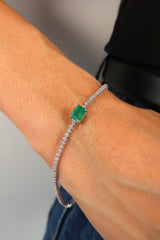 Diamond Tennis Bracelet with Emerald Stone 14k