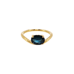 Oval Sapphire Gold Ring 14k