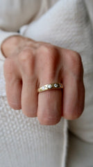 Round Diamond Inlay Gold Ring 14k