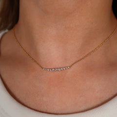 Flowing Bar Diamond Necklace 18k