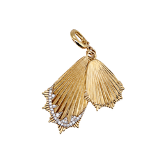 Shell Double Flutted Pendant Charm 14k