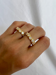 Heart Bezel Band Ring