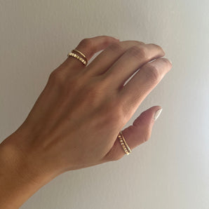 Fluted Stackable Ring 14k